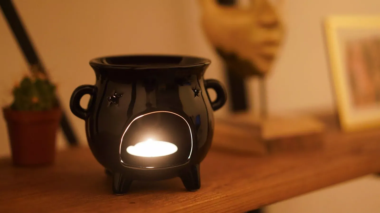Cauldron Oil Burner