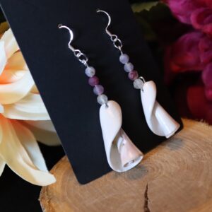 Oorbellen met Schelpen en Toermalijn kralen