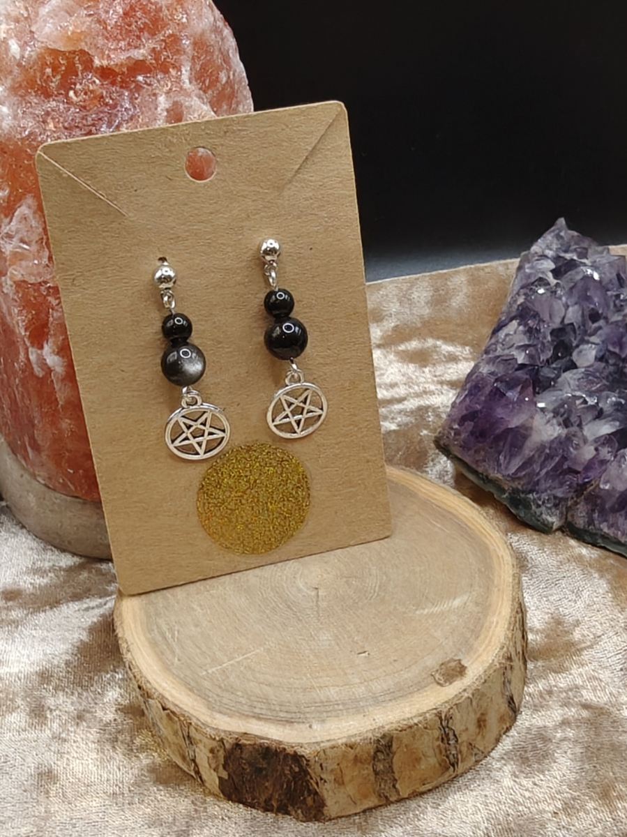 Oorbellen met (zilver)Obsidiaan kralen en Pentagram