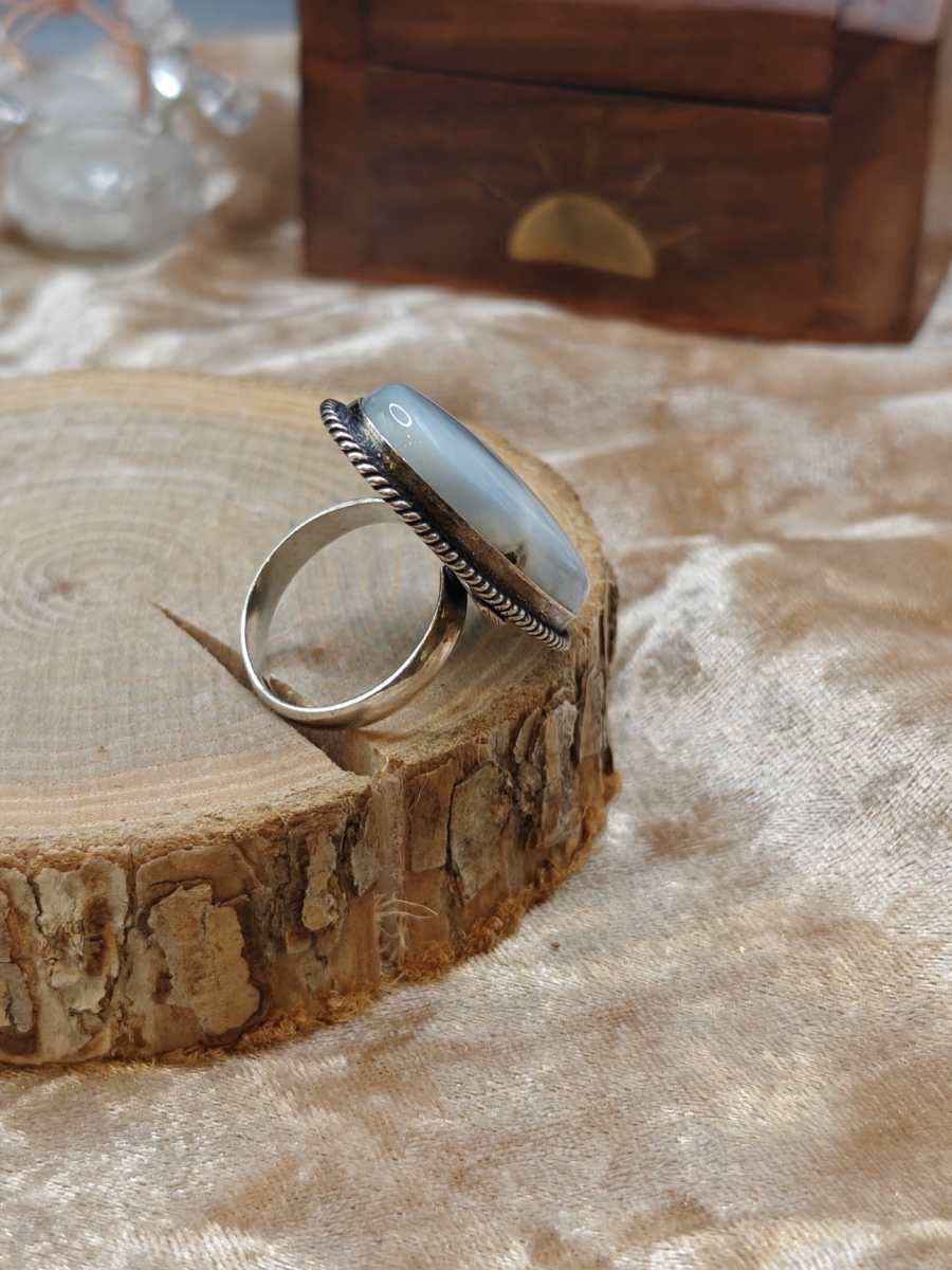 Ring Owyhee Opaal grote ovaal - 925SS - Maat 8