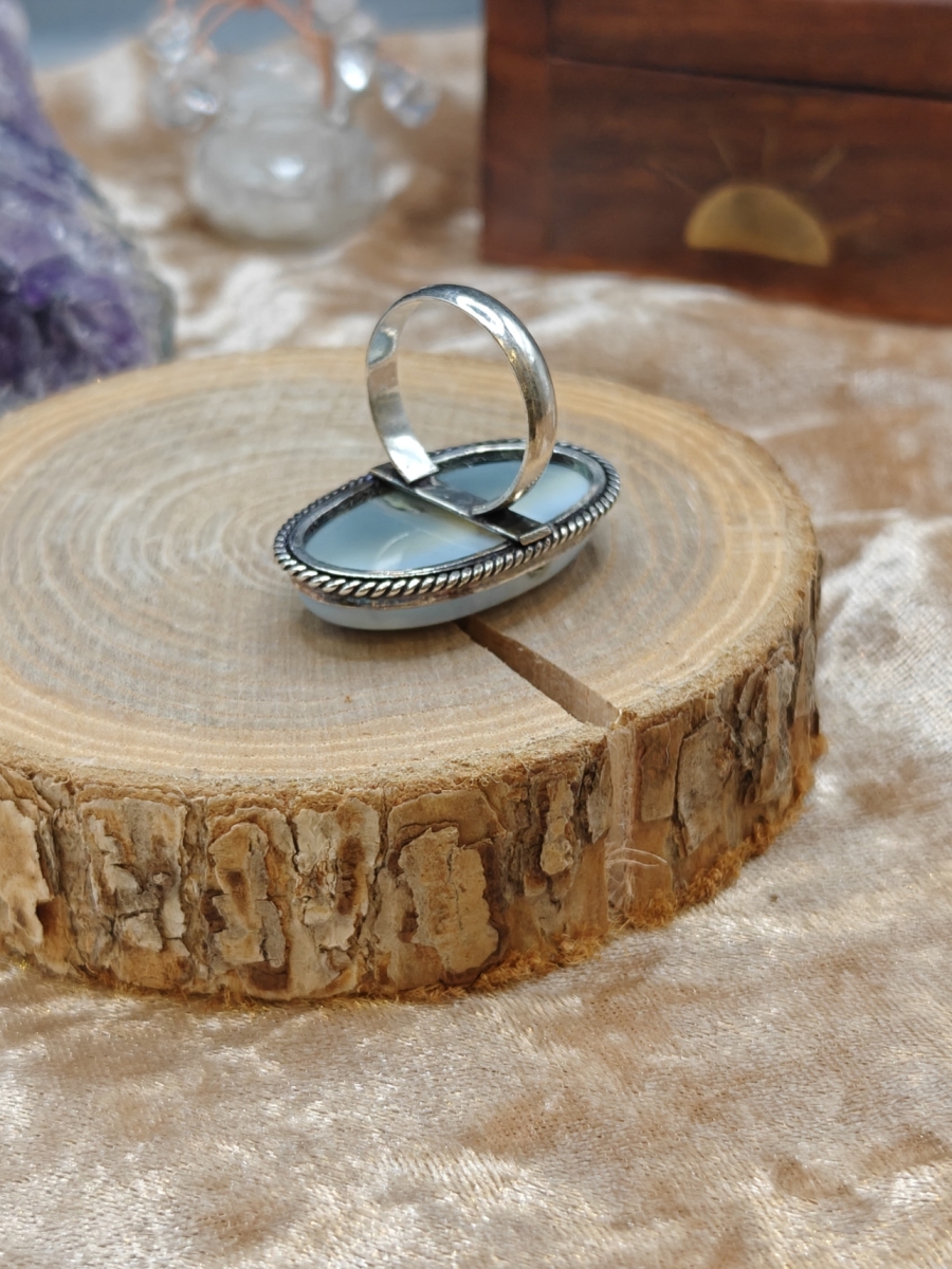 Ring Owyhee Opaal grote ovaal - 925SS - Maat 8