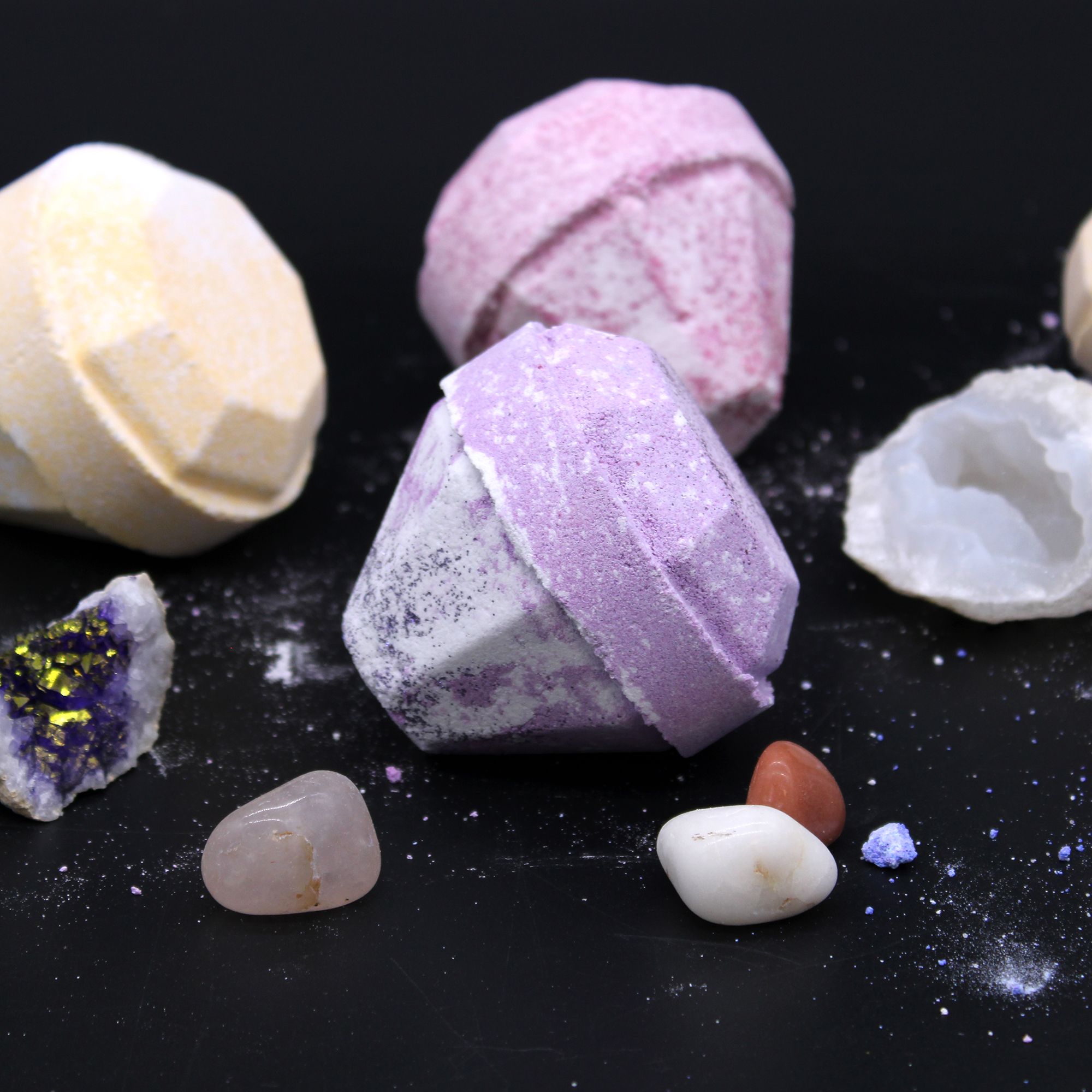 Gemstone Bath Bomb - Mistress Fragrance - Afbeelding 6