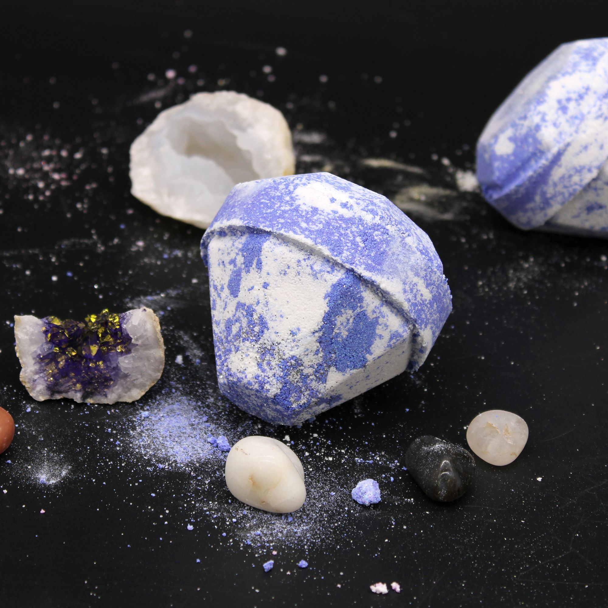 Gemstone Bath Bomb - Raspberry & Pomegranate - Afbeelding 3